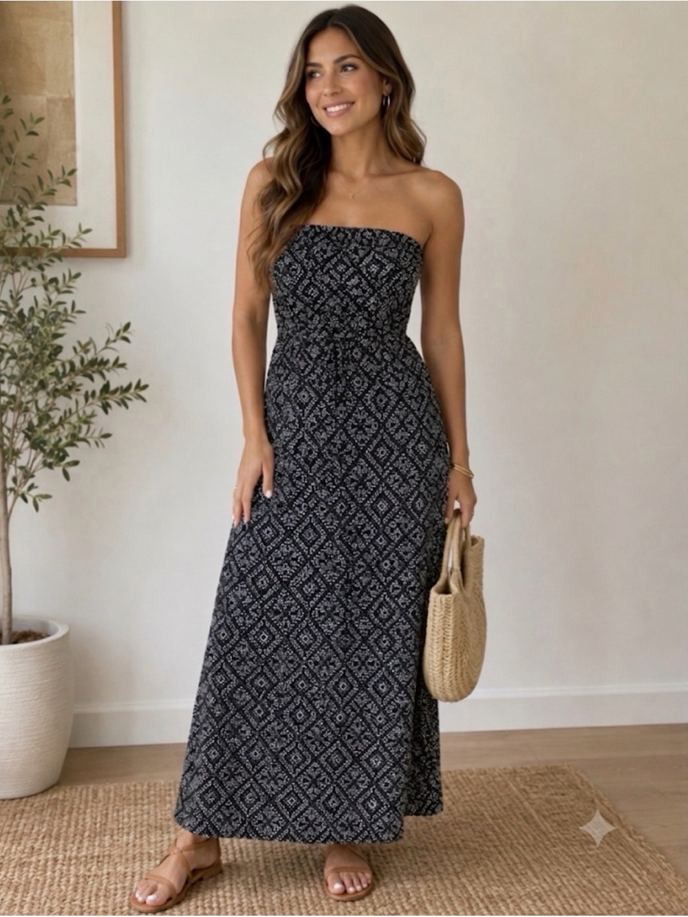 Old Navy Navy Diamond-Print Strapless Maxi Dress